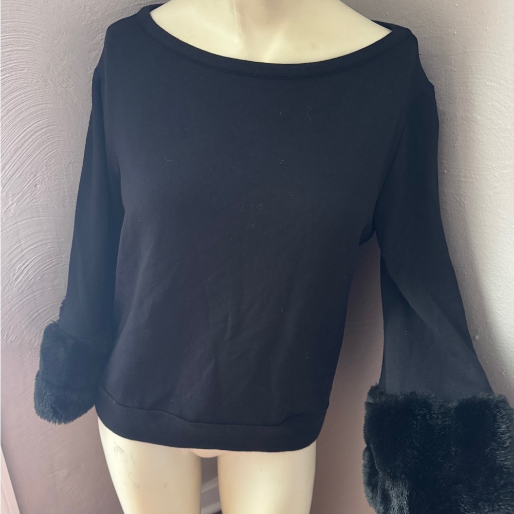 Bailey 44 black sweater with fur sleeves size small